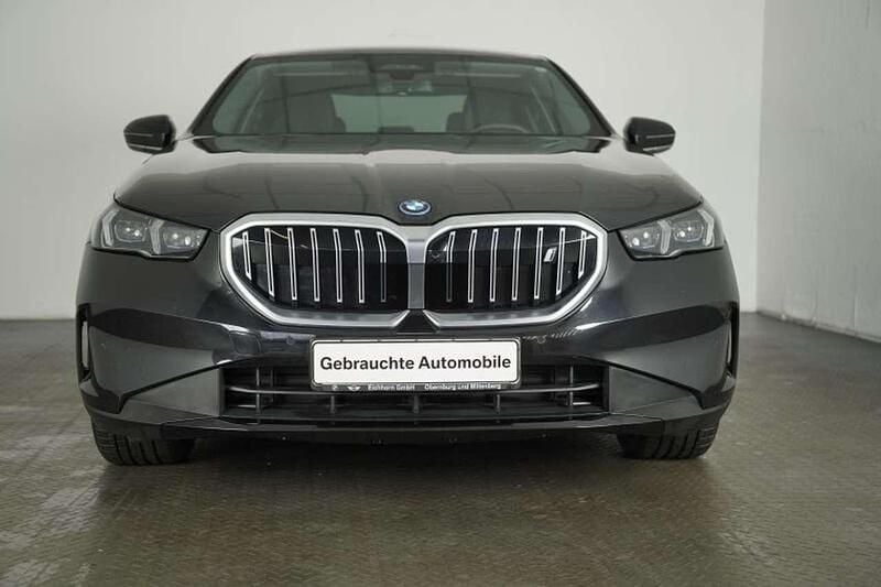 Gebraucht BMW i5 Performance 250 kW (340 PS) 2024 Black sapphire metallic Limousine
