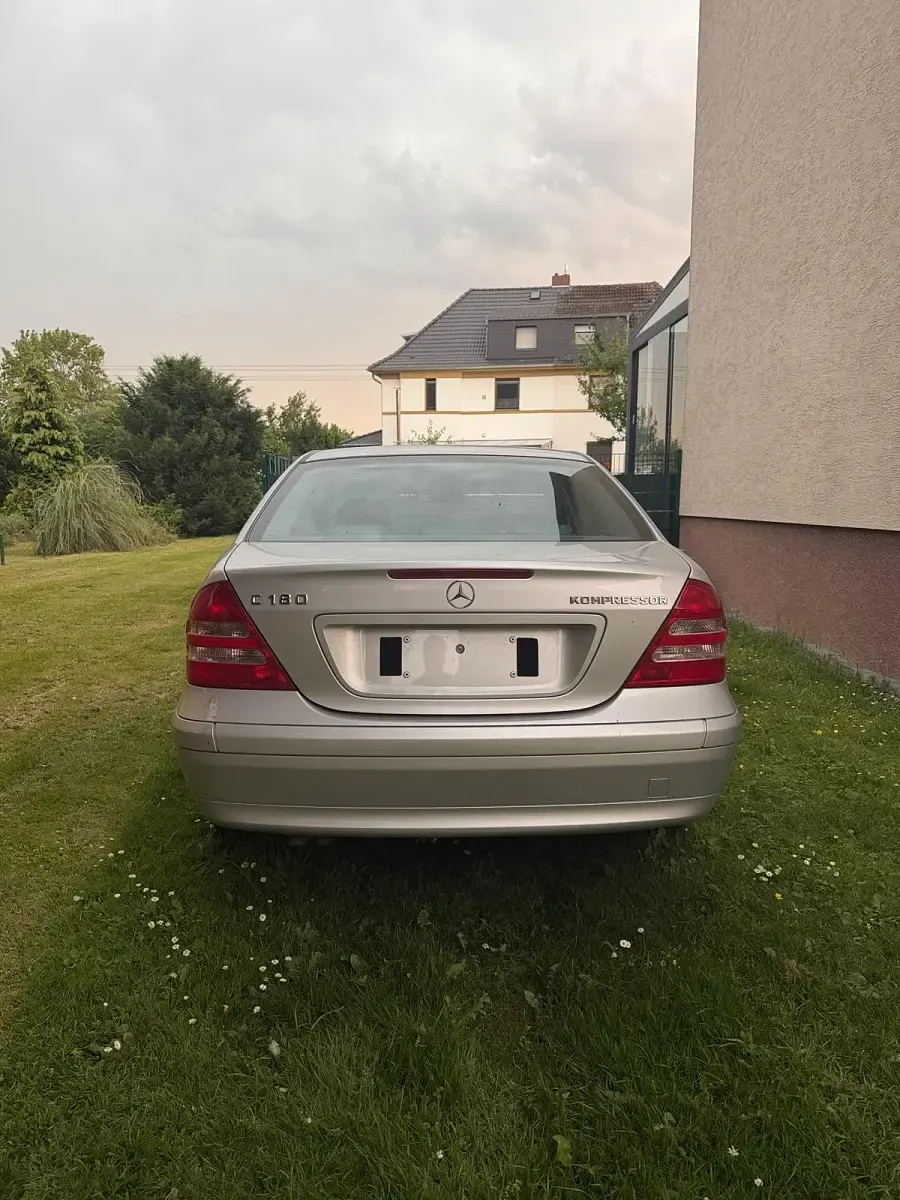 Gebraucht Mercedes C180 113 PS (83 kW) 2003 Grau Limousine
