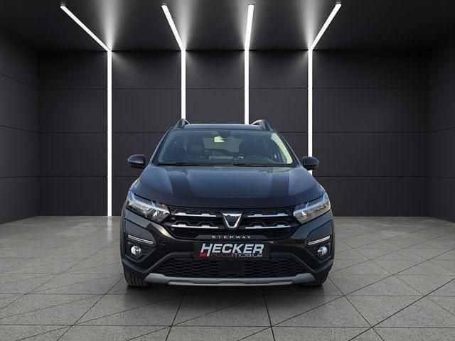 Gebraucht Dacia Sandero 101 PS (74 kW) 2022 Perlmuttschwarz Kleinwagen