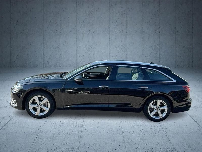 Gebraucht Audi A6 Design 265 PS (194 kW) 2023 Mythosschwarz metallic Kombi