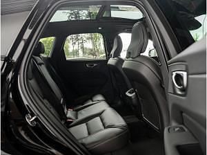 Neu Volvo XC60 Plus 455 PS (334 kW) 2025 Schwarz (onyx black / metallic) SUV