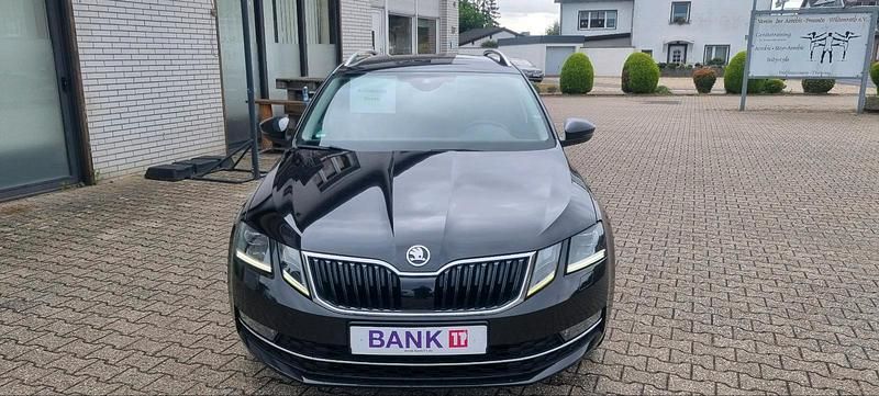 Schwarz Gebraucht 2020 Skoda Octavia Kombi | 14.500 € (Fairer Preis) - Bild 1/4