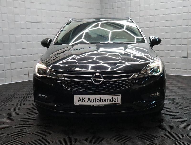 Gebraucht Opel Astra Edition 101 PS (74 kW) 2018 Schwarz Kombi