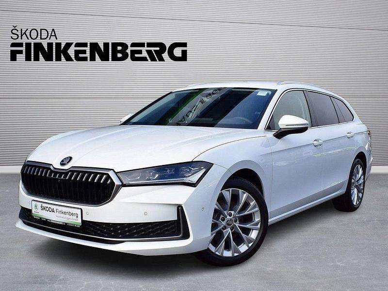 Gebraucht Skoda Superb Selection 150 PS (110 kW) 2024 Kristallweiß uni Kombi