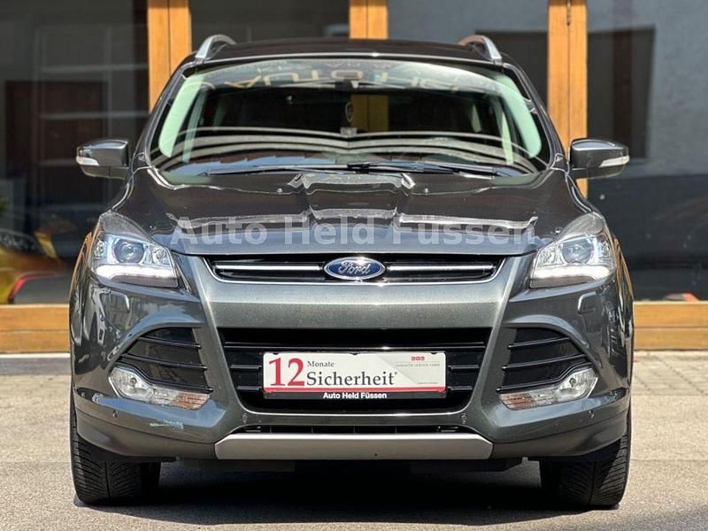 Usata Ford Kuga Titanium 180 CV (132 kW) 2016 Grigio SUV