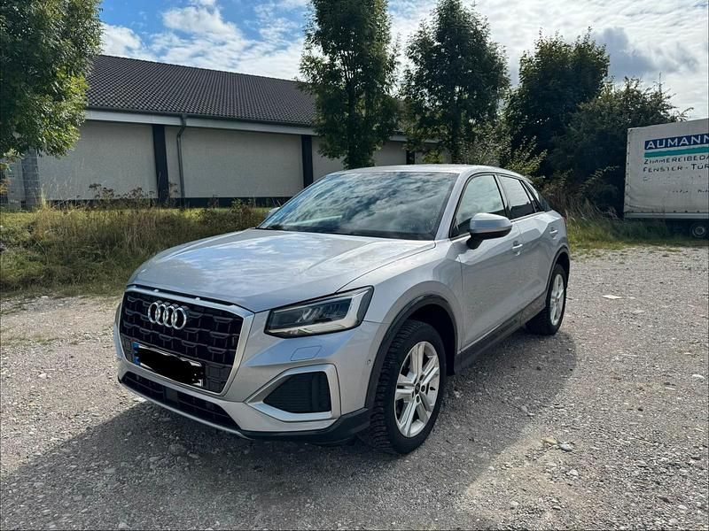 Silber Gebraucht 2023 Audi Q2 SUV | 25.499 € (Fairer Preis) - Bild 1/4