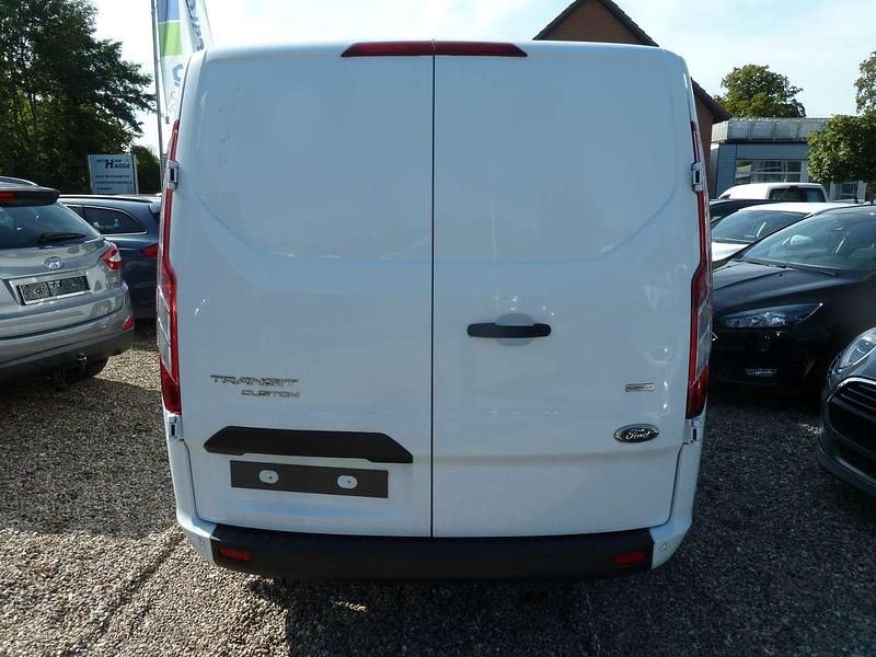 Gebraucht Ford Transit Custom Trend 131 PS (96 kW) 2018 Frozen white Van / Kleinbus