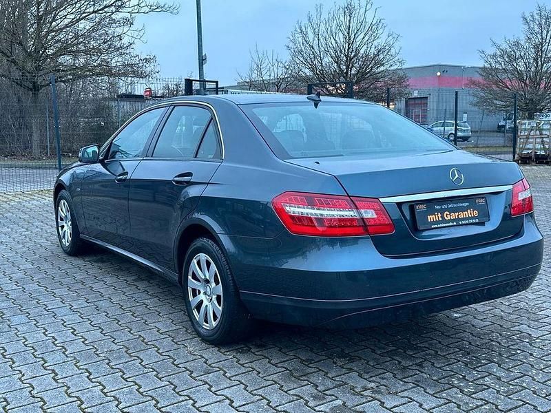 Gebraucht Mercedes E220 170 PS (125 kW) 2009 Grau Limousine