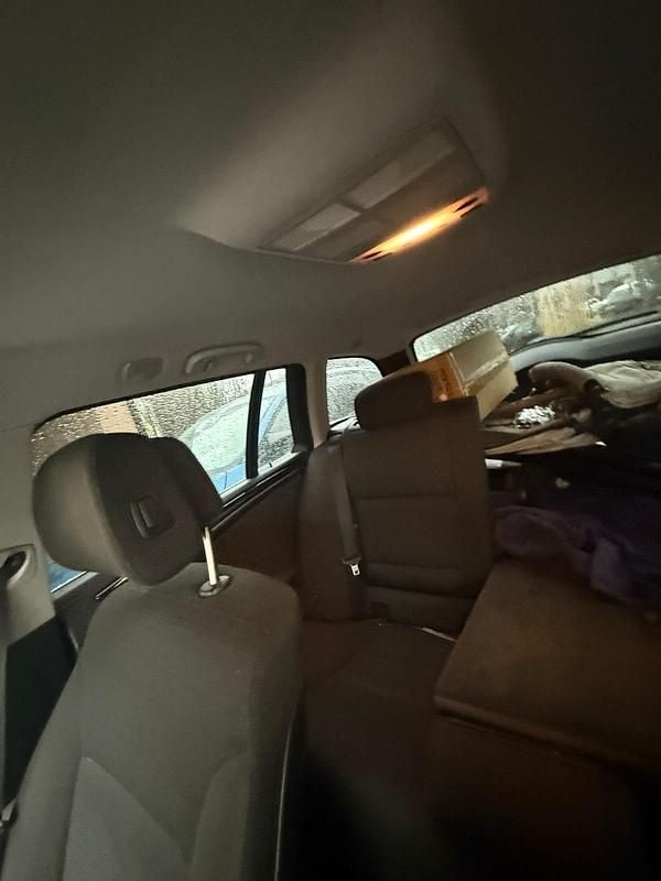 Gebraucht BMW 520 177 PS (130 kW) 2010 Schwarz Kombi