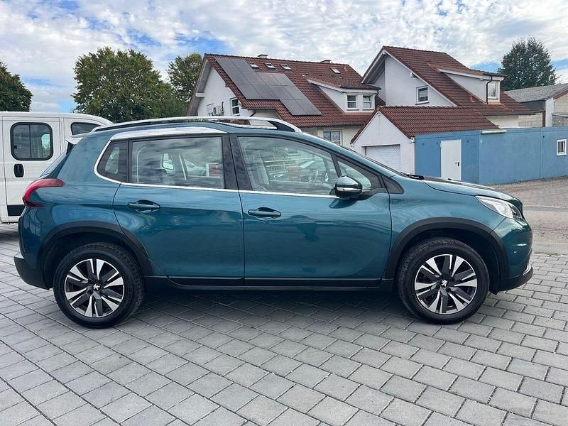 Gebraucht Peugeot 2008 Allure 110 PS (80 kW) 2018 Grün SUV