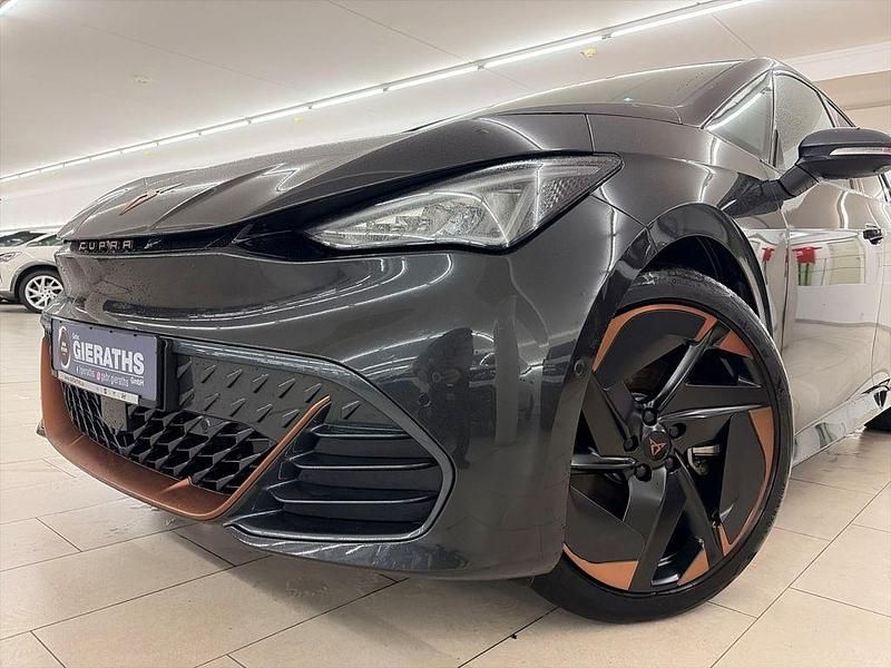 Second-hand Cupra Born 169 kW (231 CP) 2023 Gri Hatchback