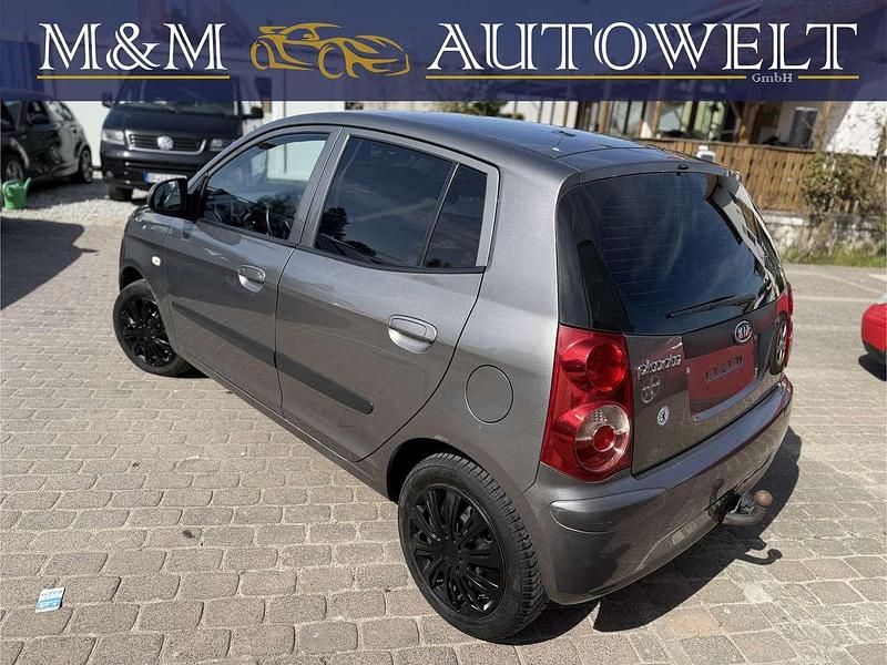Gebraucht Kia Picanto 65 PS (47 kW) 2009 Titaniumsilber met. Kleinwagen