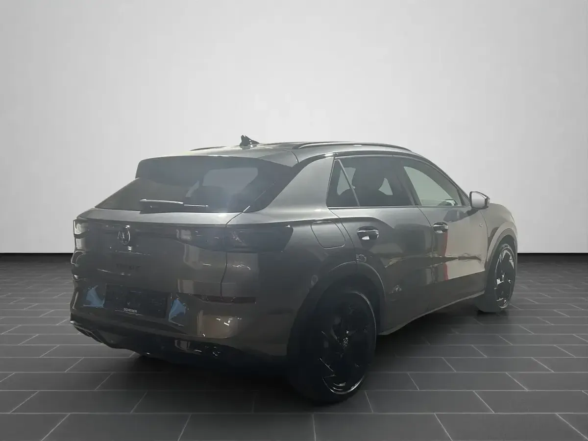 Neu VW T-Roc 150 PS (110 kW) 2026 Wolf grey metallic (metallic) SUV