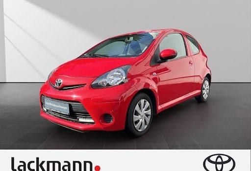 Gebraucht Toyota Aygo Cool 68 PS (50 kW) 2014 Rot Kleinwagen
