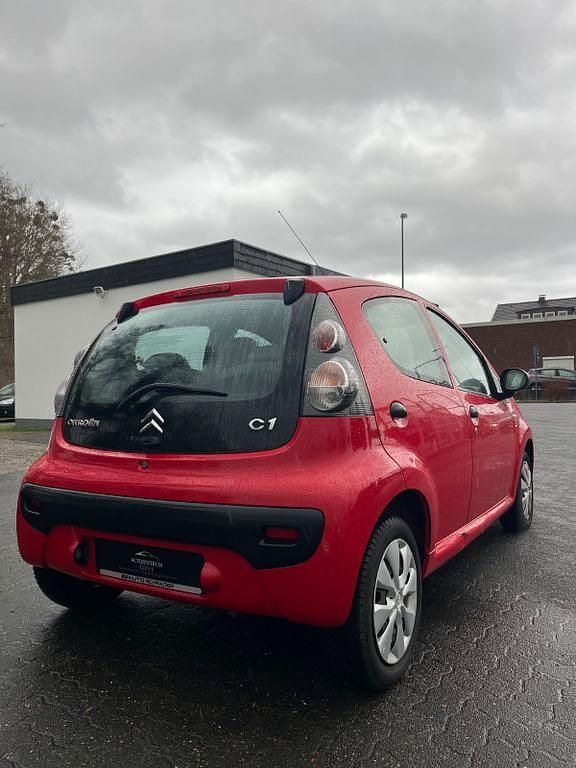 Gebraucht Citroën C1 Advance 68 PS (50 kW) 2011 Rot Kleinwagen