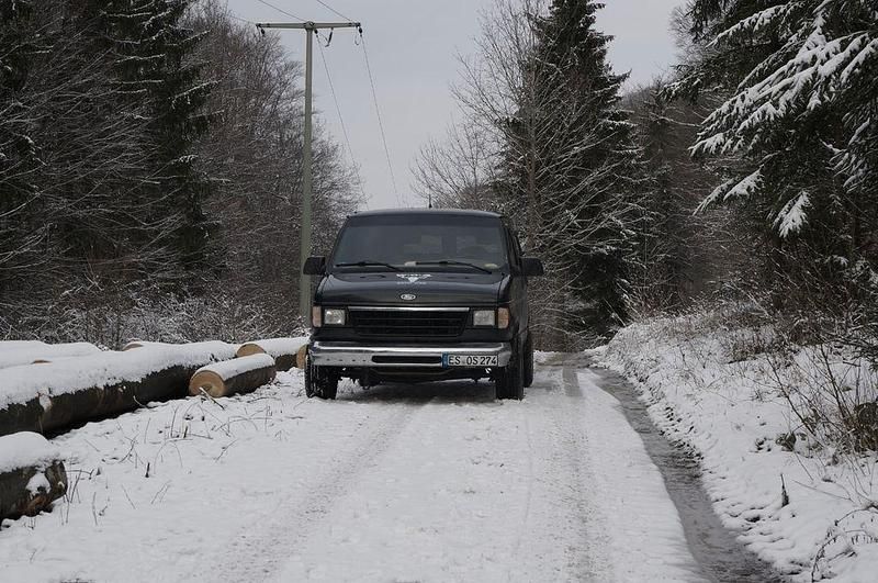 Schwarz Gebraucht 1995 Ford Econoline Van / Kleinbus | 20.000 € - Bild 1/4