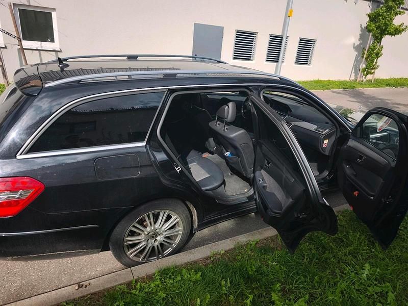 Second-hand Mercedes E350 231 CP (169 kW) 2010 Negru Break