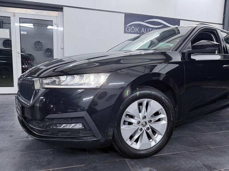 Gebraucht Skoda Octavia Ambition 150 PS (110 kW) 2022 Schwarz Kombi