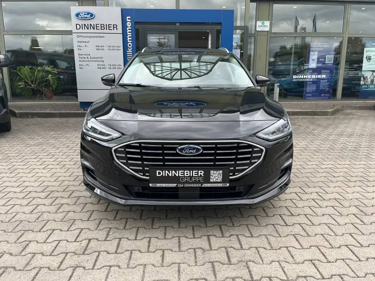Nowe Ford Focus Titanium 155 KM (114 kW) 2025 Czarny Kombi