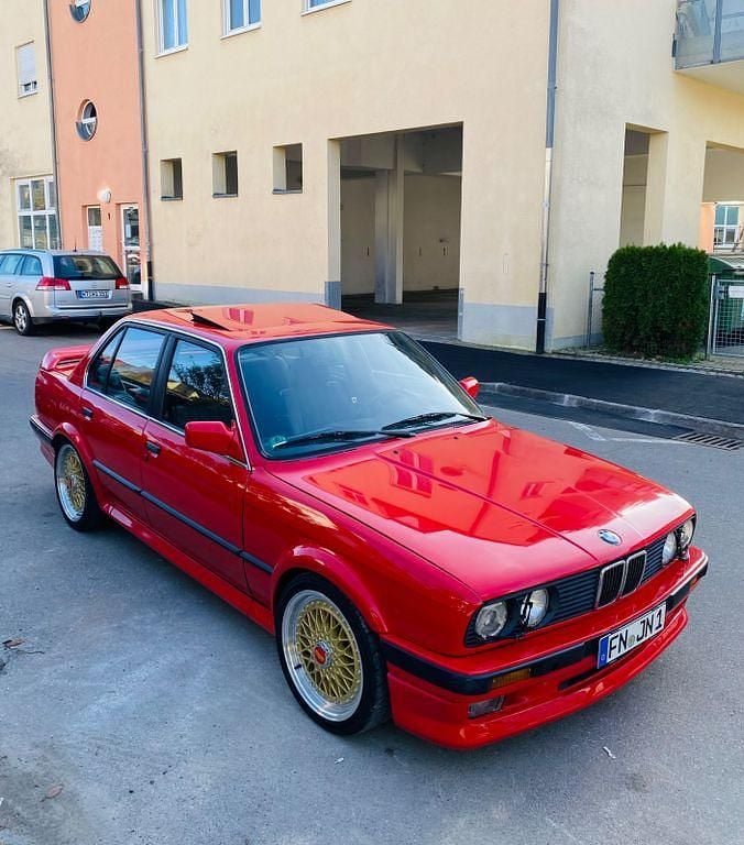 Second-hand BMW 325 Performance 170 CP (125 kW) 1991 Roșu Berlinǎ