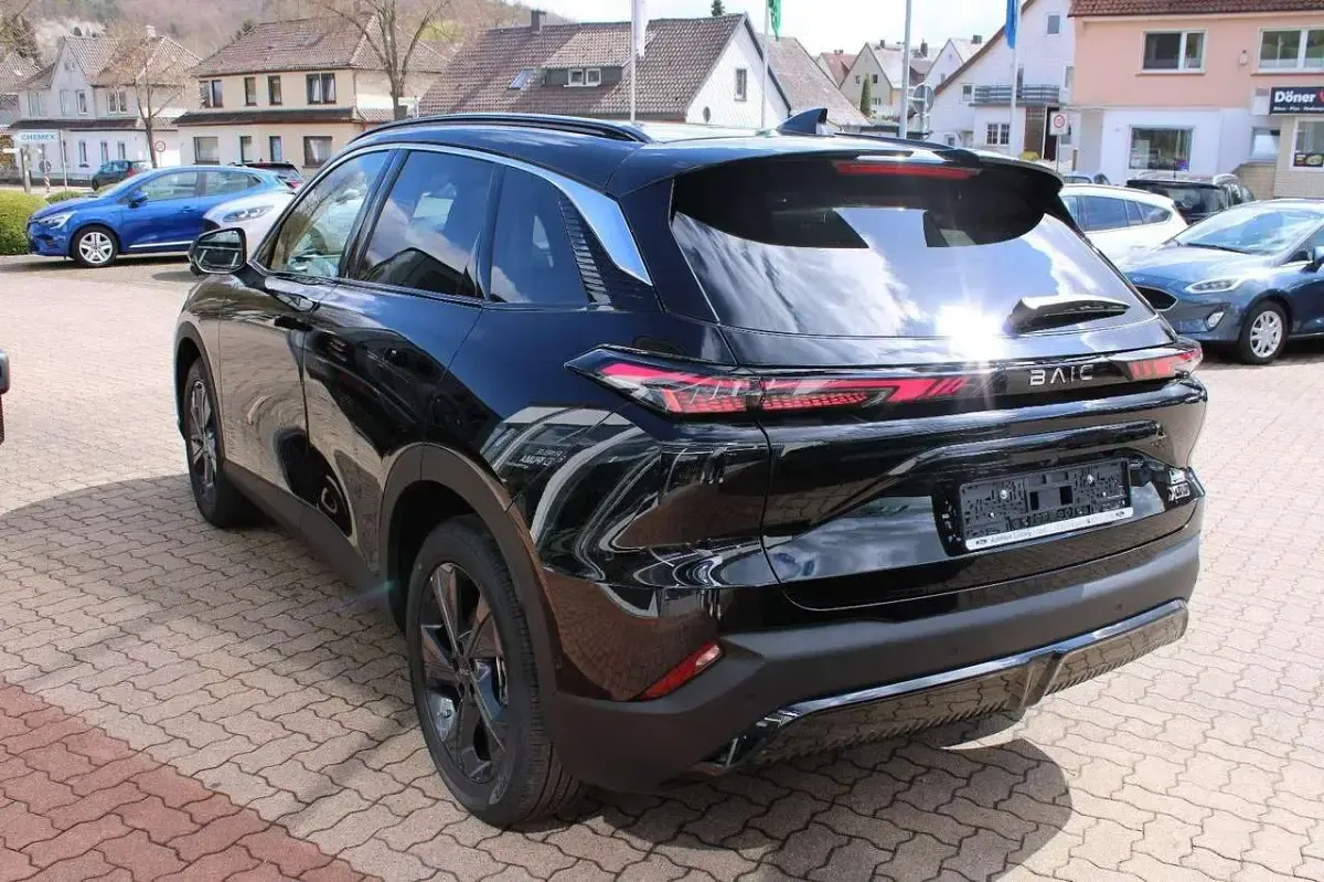 Neu Baic X55 177 PS (130 kW) 2026 Schwarz SUV