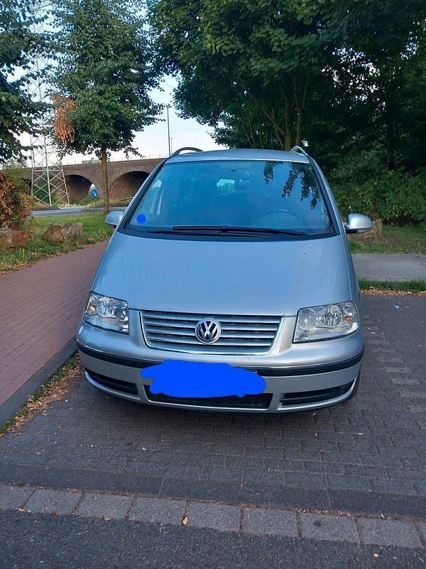 Silber Gebraucht 2006 VW Sharan Van / Kleinbus | 3.800 € (Fairer Preis) - Bild 1/4
