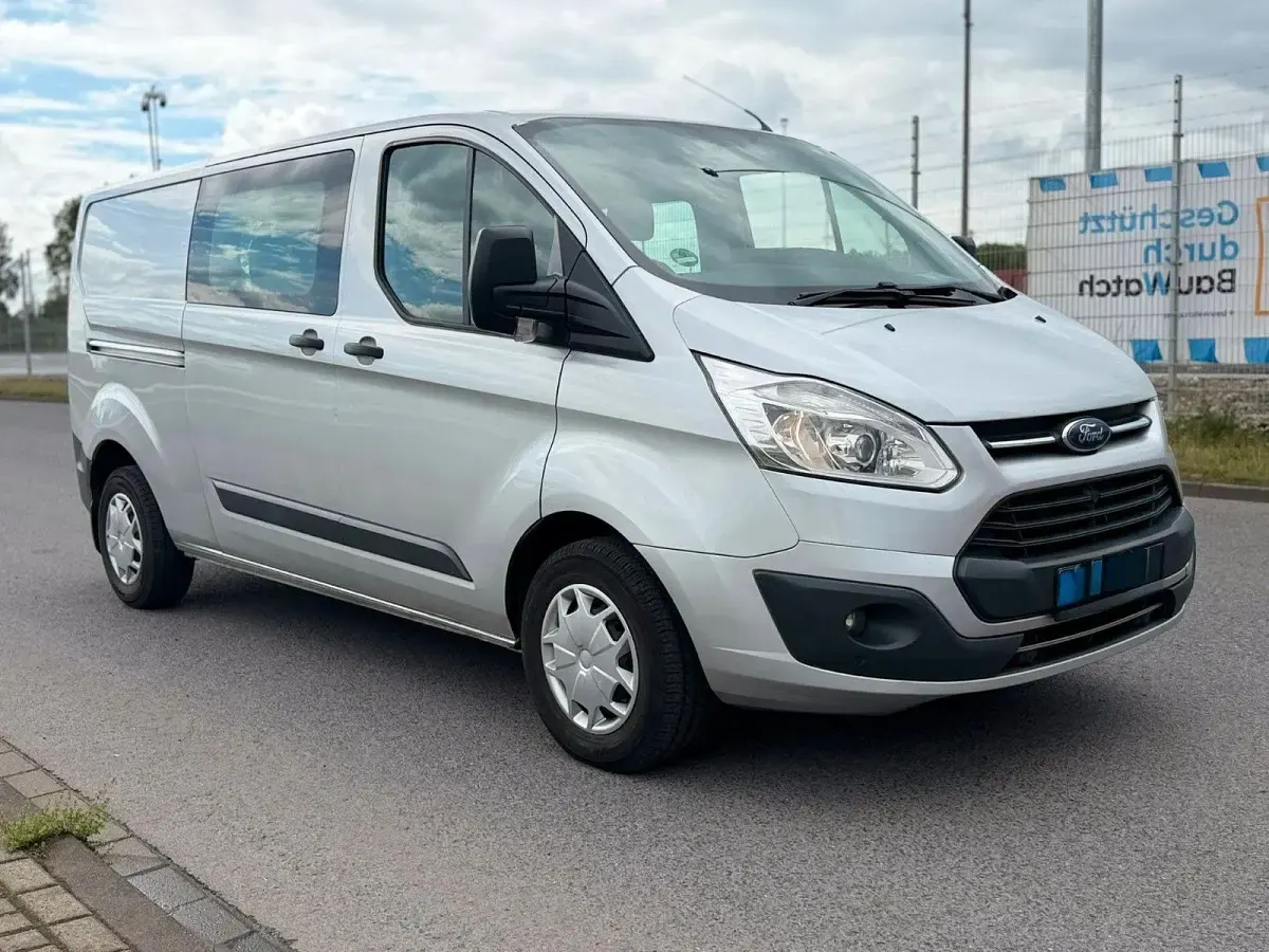 Gebraucht Ford Transit Custom Trend 131 PS (96 kW) 2016 Silber Van / Kleinbus