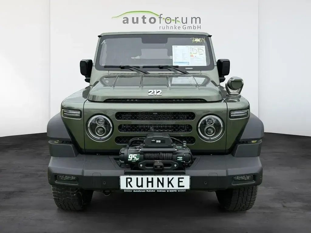 Neu BAW 212 166 PS (122 kW) 2026 Grün SUV