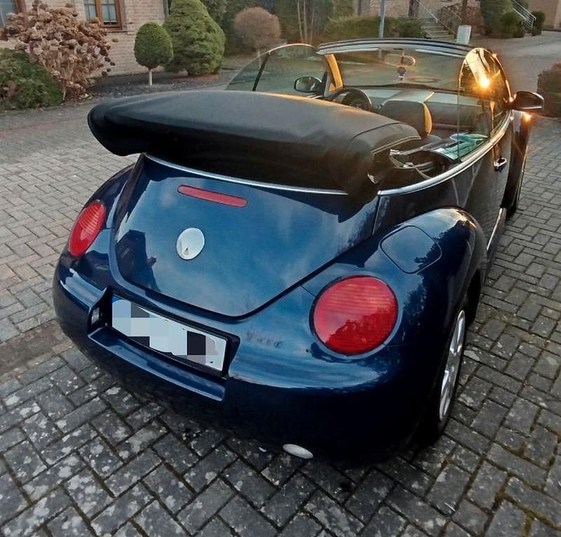 Gebraucht VW New Beetle 75 PS (55 kW) 2003 Blau Kleinwagen