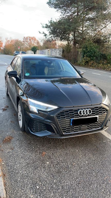 Schwarz Gebraucht 2024 Audi A3 Sportback S-Line Limousine | 32.000 € (Superpreis) - Bild 1/4
