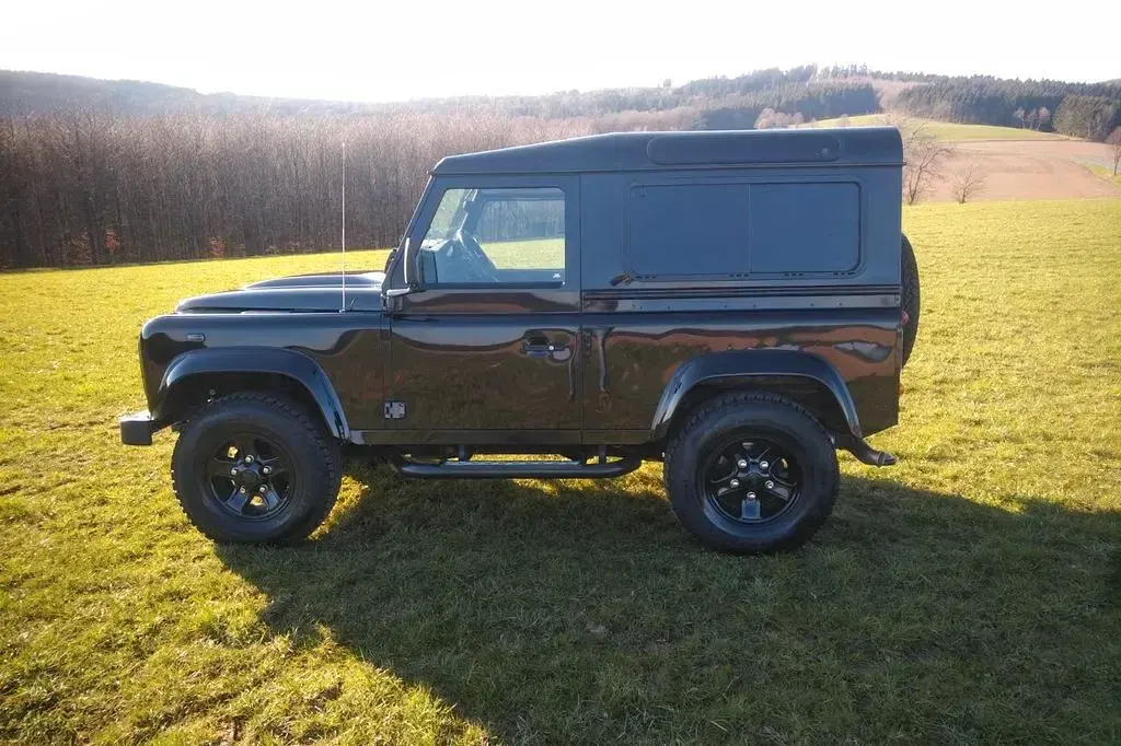 Gebraucht Land Rover Defender 122 PS (89 kW) 2014 Schwarz SUV