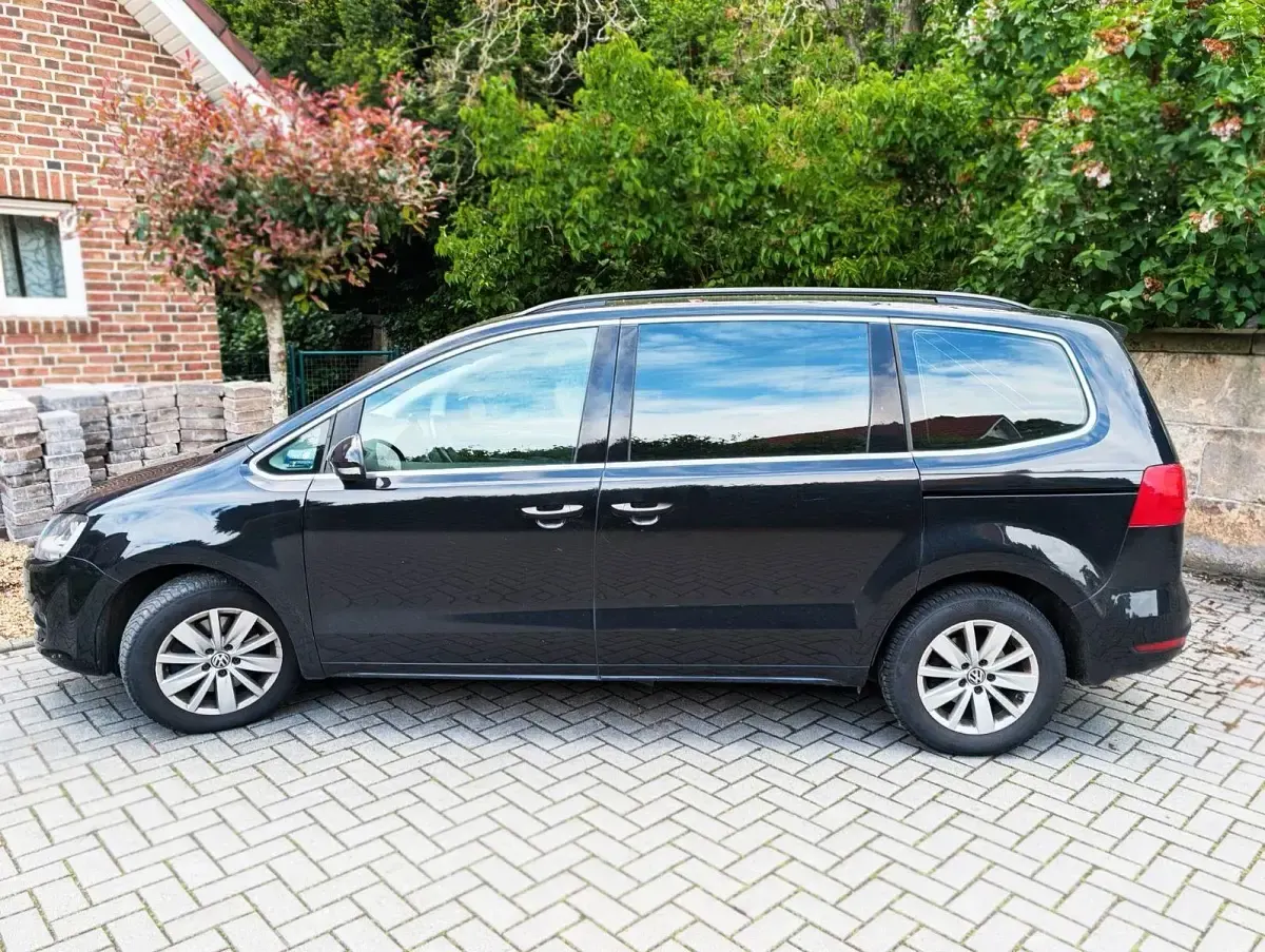 Gebraucht VW Sharan 140 PS (102 kW) 2013 Schwarz Van / Kleinbus