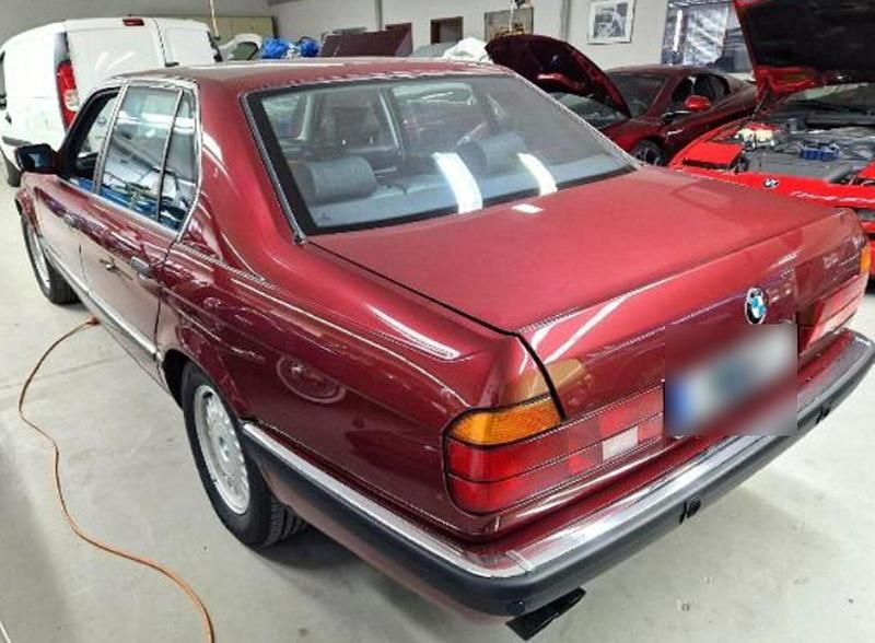 Gebraucht BMW 750 300 PS (220 kW) 1992 Limousine