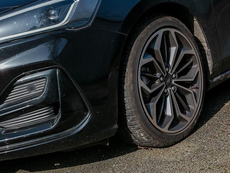 Gebraucht Ford Focus ST-Line X 155 PS (114 kW) 2025 Schwarz Limousine