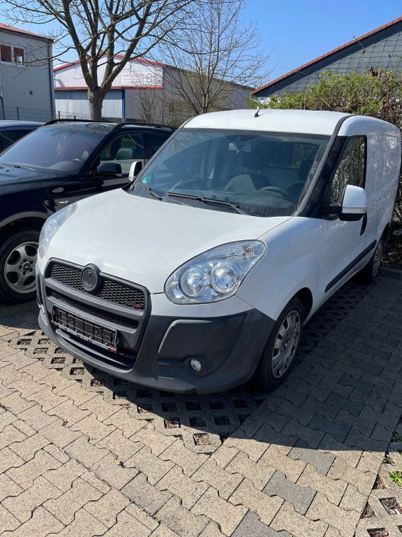 Weiß Gebraucht 2009 Fiat Doblò Van / Kleinbus | 3.700 € (Guter Preis) - Bild 1/4