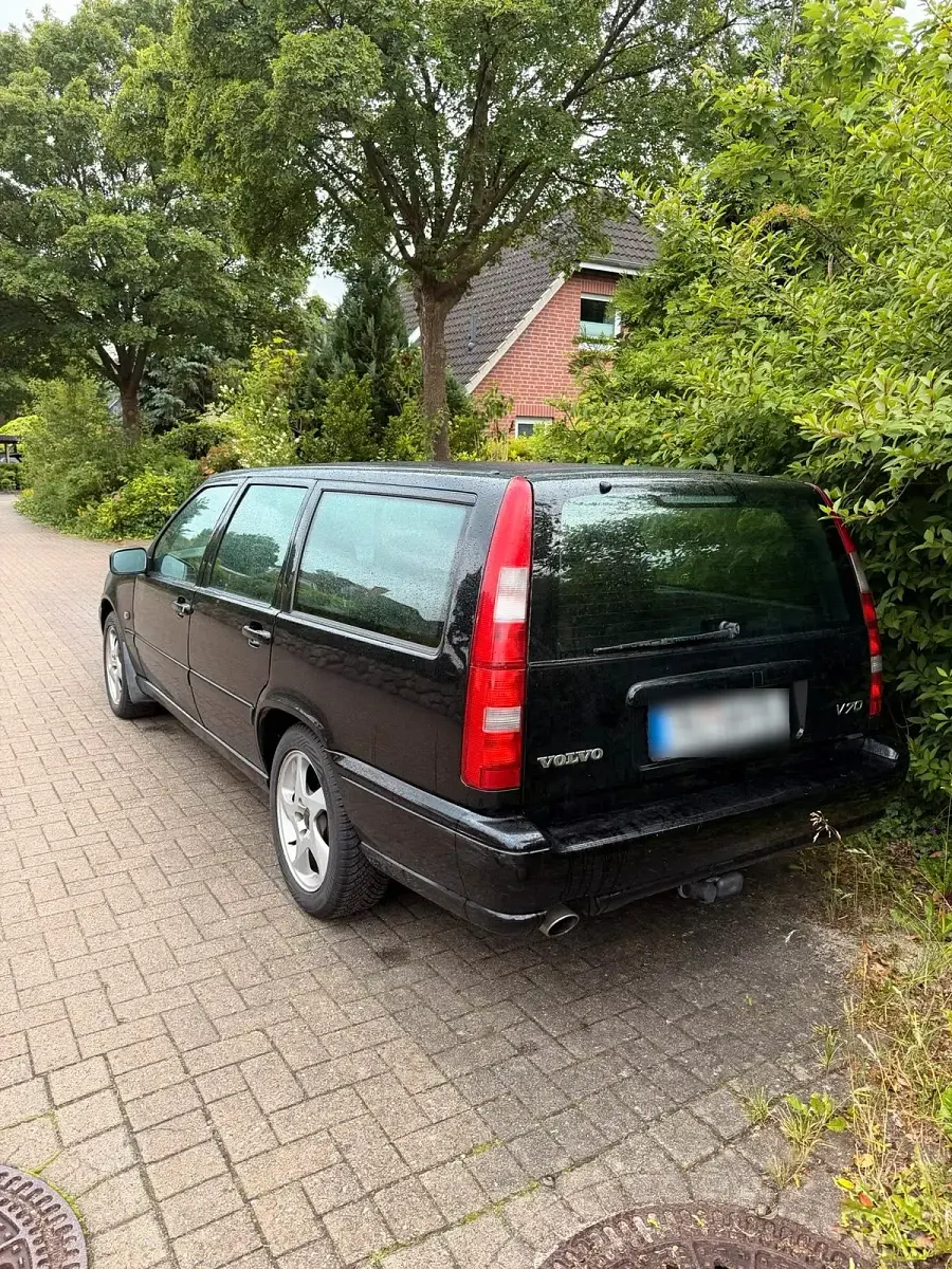 Gebraucht Volvo V70 140 PS (102 kW) 1999 Schwarz Kombi