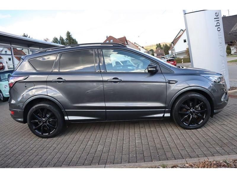 Używany Ford Kuga ST-Line 150 KM (110 kW) 2017 Szary SUV