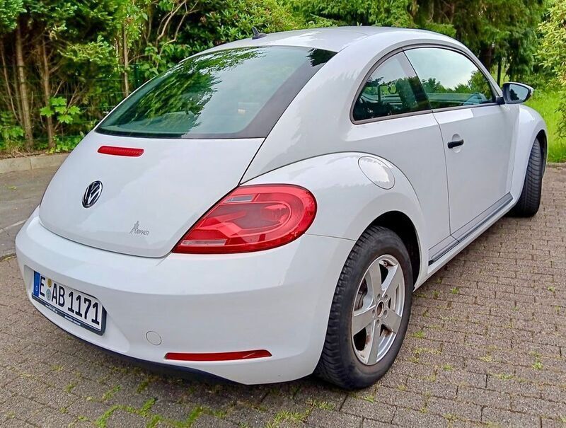 Weiß Gebraucht 2016 VW Beetle Limousine | 9.490 € (Superpreis) - Bild 1/4