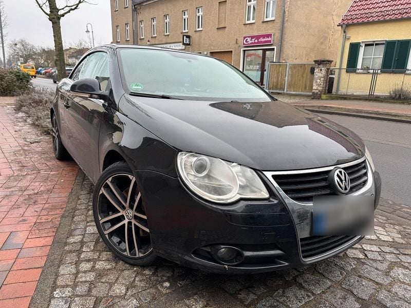 Używany VW Eos 140 KM (102 kW) 2008 Czarny Kabriolet