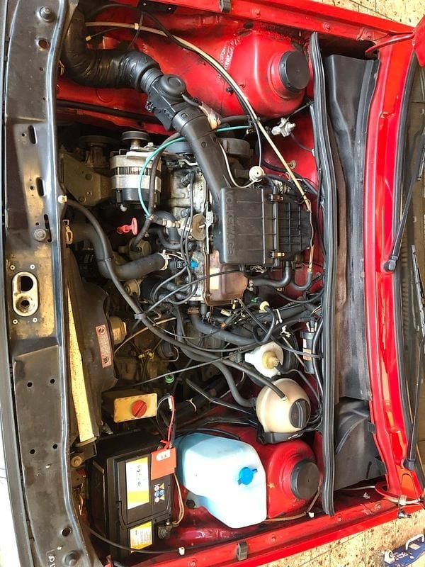 Gebraucht VW Jetta 75 PS (55 kW) 1991 Rot Limousine