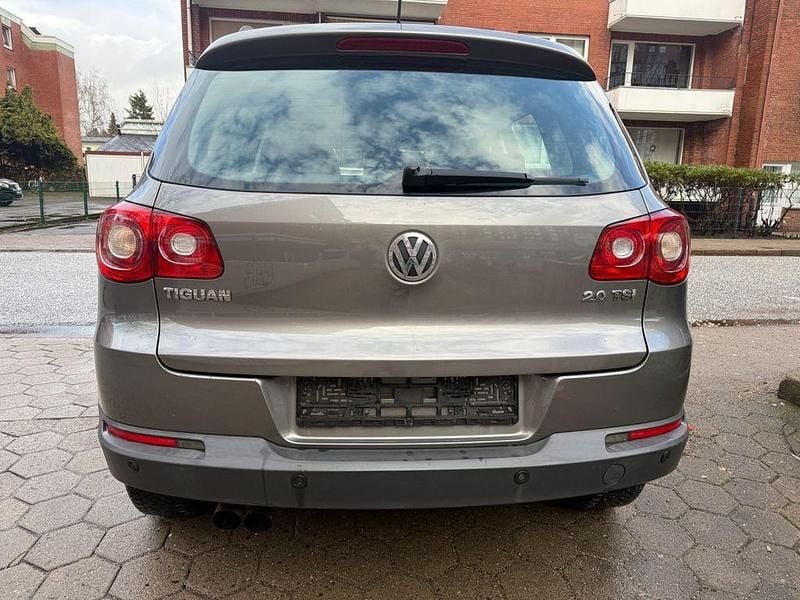 Gebraucht VW Tiguan Sportline 170 PS (125 kW) 2010 Grau SUV