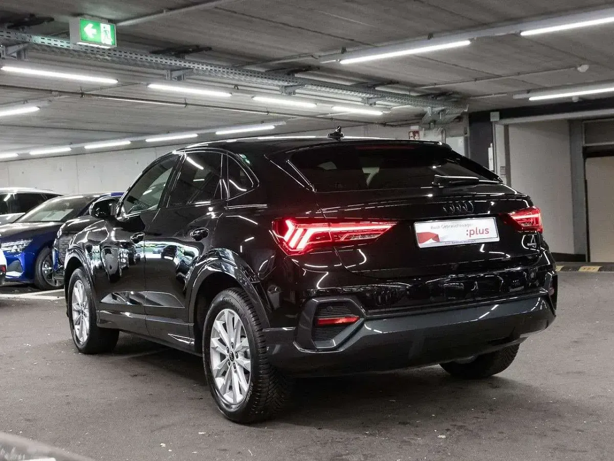 Gebraucht Audi Q3 190 PS (139 kW) 2023 0e mythosschwarz metallic SUV
