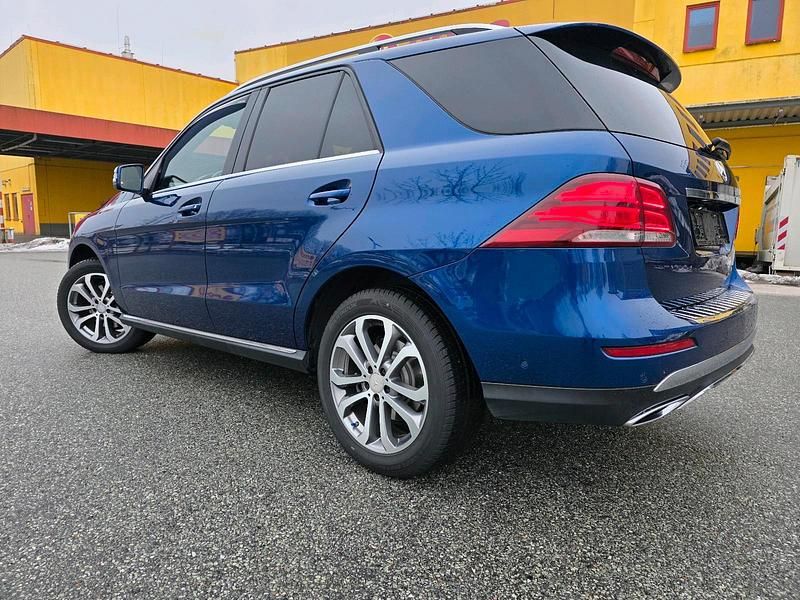 Gebraucht Mercedes GLE350 258 PS (189 kW) 2016 Blau SUV