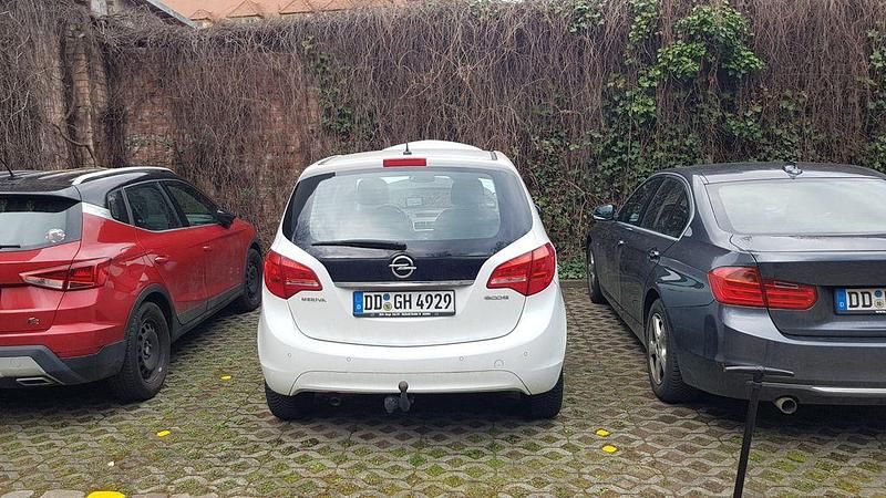 Gebraucht Opel Meriva 120 PS (88 kW) 2013 Weiß Van / Kleinbus