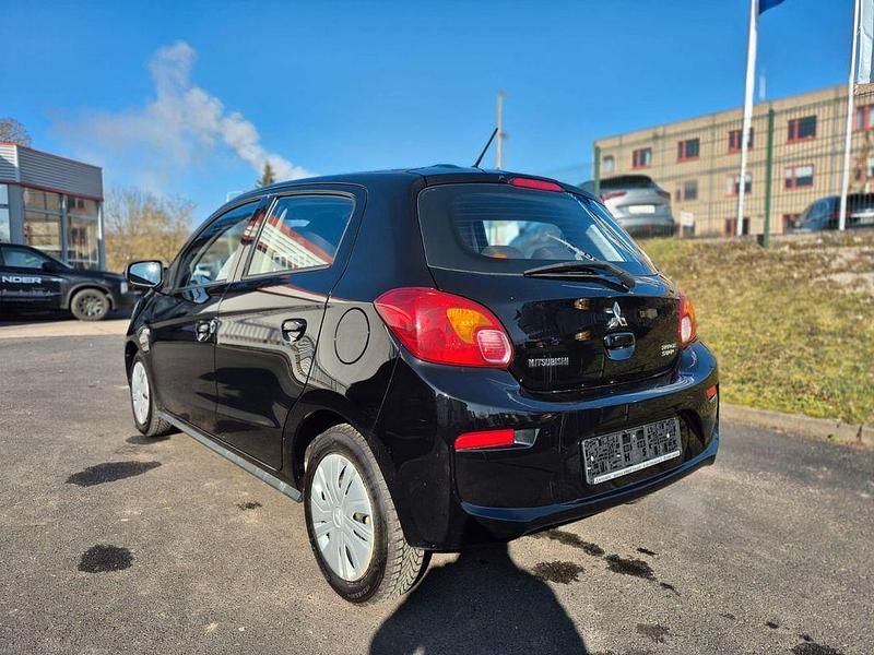 Gebraucht Mitsubishi Space Star Edition 71 PS (52 kW) 2018 Schwarz Limousine