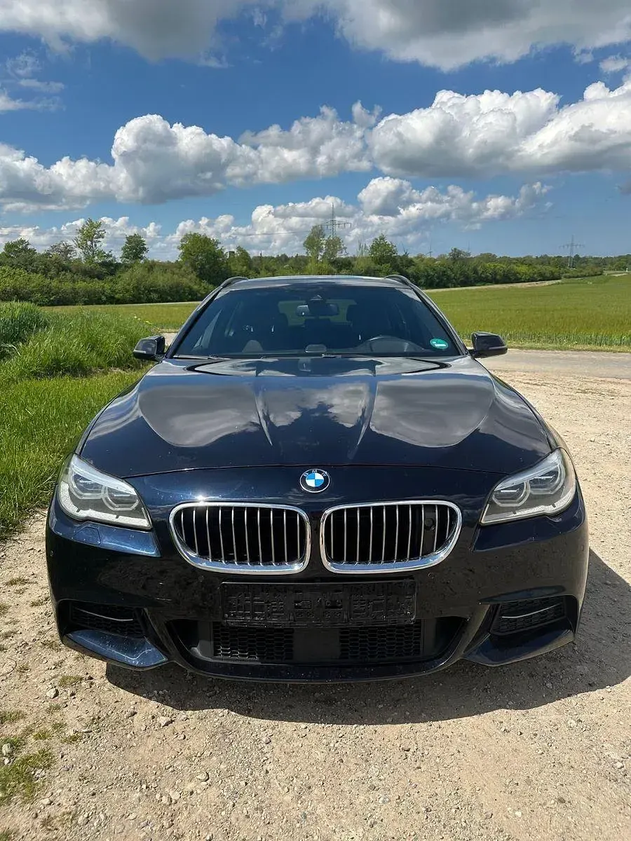 Gebraucht BMW 550 M Sport 449 PS (330 kW) 2015 Schwarz Kombi