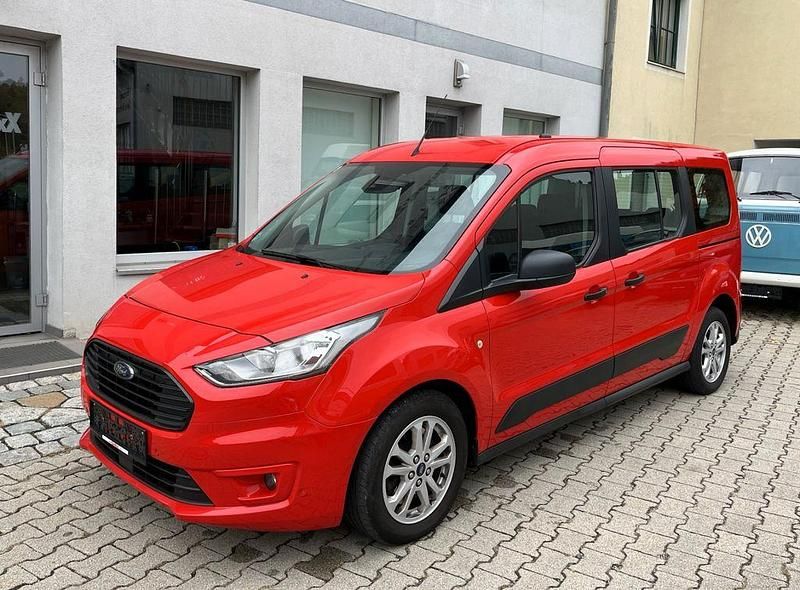 Rot Gebraucht 2018 Ford Grand Tourneo Connect Van / Kleinbus | 14.850 € (Fairer Preis) - Bild 1/4