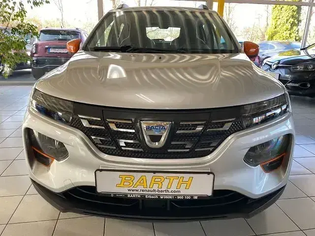 Gebraucht Dacia Spring Comfort Plus 33 kW (45 PS) 2021 Diamant silber grau Kleinwagen