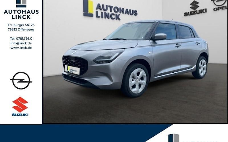 Beige Neu 2025 Suzuki Swift Comfort Limousine | 22.388 € - Bild 1/4