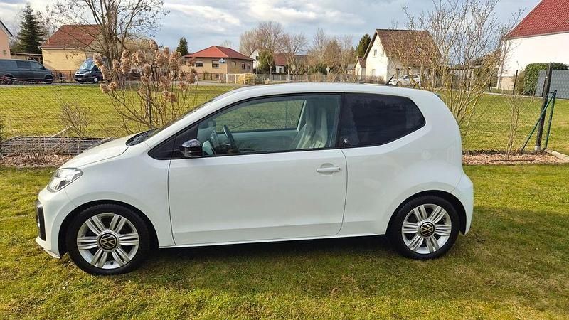 Gebraucht VW up! Beats 90 PS (66 kW) 2017 Weiß Kleinwagen